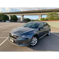 在飛比找蝦皮購物優惠-2019 Skoda Superb Sedan 菁英版TSI