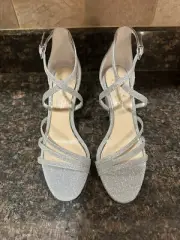 Jessica Simpson Callyia Silver Micro Flash shimmer metallic wedge heel 9 M NEW