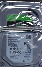 ST2000DM009 p/n: 2G4100-300 s/n: ZDS f/w: DN03 TK 2018 2TB SATA 3.5" HDD SEAGATE