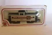 HO Scale Bachmann, Wide Vision Caboose, Burlington, Silver, #13554 - 70716