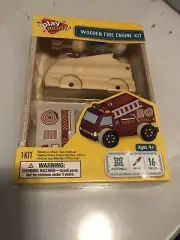 Play Right Wood Fire Engine Kit 16 pieces and paint