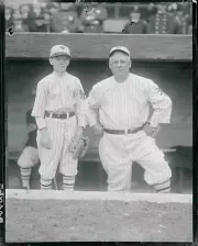 John Mcgraw With Arthur Mcquade 1922 OLD BASEBALL PHOTO