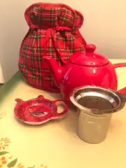Red Sweese Porclain Teapot Set, Teapot- Cozy -Teabag Plate -Strainer 27 oz