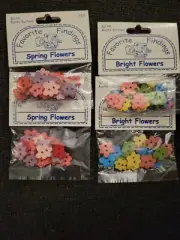 Favorite Findings Buttons. Mixed Lot. 4 Packages. Flowers.