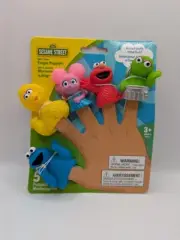 Sesame Street Bath Time Finger Puppets - Set of 5 Finger Puppets BRAND NEW!