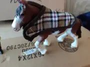 SCHLEICH HORSE D-73508 CHOCOLATE BROWN W/WHITE, BLACK MANE-TAIL W/HORSE TRAINER!