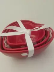 TERRAMOTO Ceramic Set/ 3 Nested BOWLS Heart Shaped RED 7-6-5" VALENTINES Kitchen