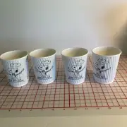 4 Snoopy peanuts warm puppy Café Snoopy’s home on ice paper coffee cup B22