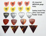 Dunlop Picks, Cool Picks, Fender TRIANGLE picks, MEDIUM GUITAR PICKS, 20 picks