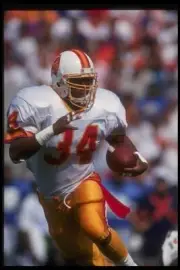 Running Back Reggie Cobb Of The Tampa Bay Buccaneers 1992 Old Nfl Photo