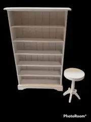 Lot Dollhouse Miniatures Wood Bookcase Display Shelves & Pedestal Side Table