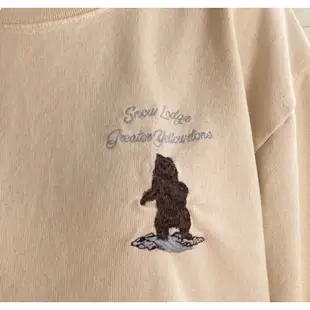 🧸Brandy Melville 經典小熊刺繡米白大學T Erica snow lodge sweatshirt