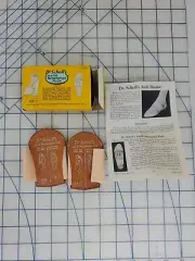 vintage 1950s Dr Scholls Lastik metatarsal pads new in original box Cool display