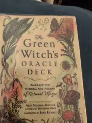 The Green Witch's Oracle Deck: Embrace the Wisdom and Insight of Natura Sealed