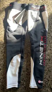 Kinetik Compression Gear Arm Sleeve Black & White Small
