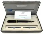Parker Duofold Centennial Black Fountain Pen 1980's vintage near mint