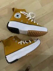 Converse Chuck Taylor Run Star Hike Hig SAFFRON YELLOW 6.5 Men (8 Women)