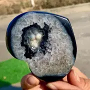 130g Natural beautiful heart-shapedagate crystal cave super large gem