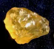 Libyan Desert Glass Meteorite Tektite impact specimen( 300 crt)Dimples Best Gem