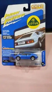 JOHNNY LIGHTNING 1989 LOTUS ESPRIT CLASSIC GOLD COLLECTION LIMITED EDITION NEW