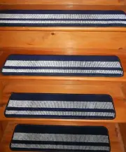 13 = Step 7'' x 30 '' Wool RUG Andy's CARPET Collection Stair Treads .