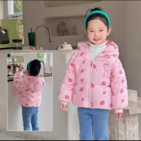 在飛比找momo購物網優惠-【時尚Baby】兒童羽絨外套 女童粉色草莓羽絨保暖外套(女小