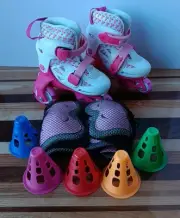 XS 4-Pejiijar Kids Trainer Roller Skates Blades Pink Adjustable 3 Point Balance