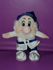 DISNEY SNEEZY SNOW WHITE AND THE SEVEN DWARFS HANUKKAH BLUE WHITE BEANIE PLUSH