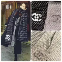 在飛比找Yahoo!奇摩拍賣優惠-Chanel ❤️ 人魚口袋圍巾 披肩