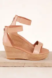 Lucy Wedge--EOS-LUCY-W