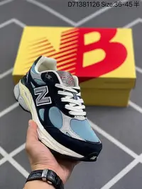 在飛比找Yahoo!奇摩拍賣優惠-NB新百倫New Balance W990 新百倫 美產高端