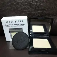 在飛比找Yahoo!奇摩拍賣優惠-BOBBI BROWN 芭比波朗 輕隱毛孔柔焦蜜粉餅精巧版(