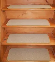 14 Step 9'' x 30'' + 1 Landing 32'' x 30'' Tufted carpet Wool Stair Treads.