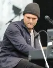 Singer Guitarist Pianist Nathan Willett of Cold War Kids performs - Old Photo 1