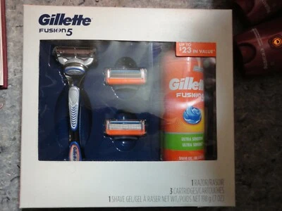 New Gillette Fusion 5 Razor , 3 Cartridges / Blades + Shave gel Gift Set