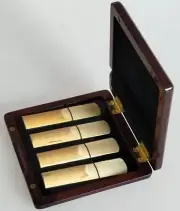 Wooden sax reeds & clarinet reeds case reeds box