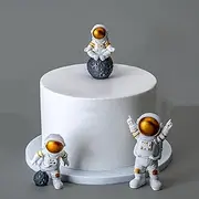 LUOZZY 3Pcs Astronaut Figurines Cake Topper Outer Space Cake Decoration Spaceman Model Display Miniature Astronaut Toys Set (Golden)