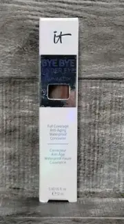 IT Cosmetic Bye Bye Under Eye Illumination Concealer .40 Fl Oz 45.5 Deep Ebony