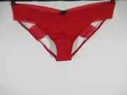 NEW Fredericks of Hollywood Cut Out Cheeky Panties Women Large Red
