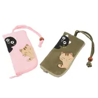 在飛比找momo購物網優惠-【KIRO 貓】日本卡拉貓 拼布 長鑰匙/智慧型遙控器收納袋