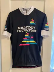 New Vintage Style Raleigh Technium Cycling Kit Men's Medium - Jersey and bibs