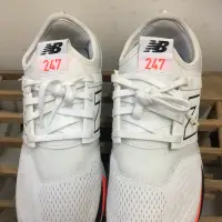 在飛比找蝦皮購物優惠-專櫃正品new balance nb 247白色休閒慢跑鞋運