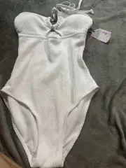 PrimArk white swimsuit sz 2 nwt￼