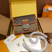 在飛比找蝦皮購物優惠-vipgift美妝會員禮品達芙妮女士斜跨鏈條郵差包