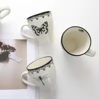 在飛比找ETMall東森購物網優惠-出口法國 復古摩登 啞光陶瓷馬克杯 黑白北歐風水杯 咖啡杯0