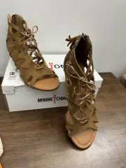 MINNETONKA Women's Shoes Merida II Sandal Dusty Brown Gladiator Wedge Size 9 NEW