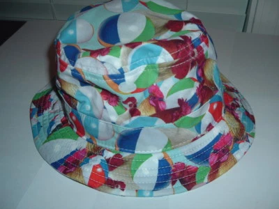 NWT DC SHOES BUCKET HAT S/M COCK & BALLS ROOSTERS BEACH BALLS BRIGHT BEACH LIDDY