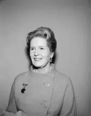 Edith Atwater Appearing In Peyton Place 1960S Old Tv Photo 4