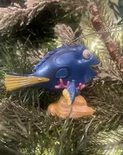 2024 Disney Finding Nemo Baby Dory Christmas Tree Ornament (SUPER CUTE)