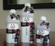 Set of 3 Wooden Snowmen With Black, Red & Gray Scarf, Silver bells, Rhinestones